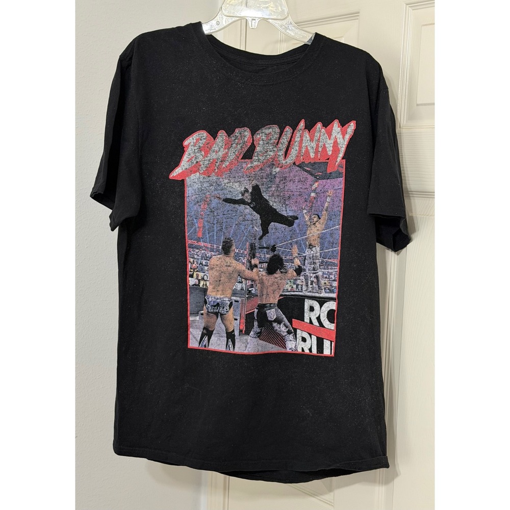 WWE Bad Bunny Royal Rumble Graphic T-Shirt Mens XL wrestling fanwear collector